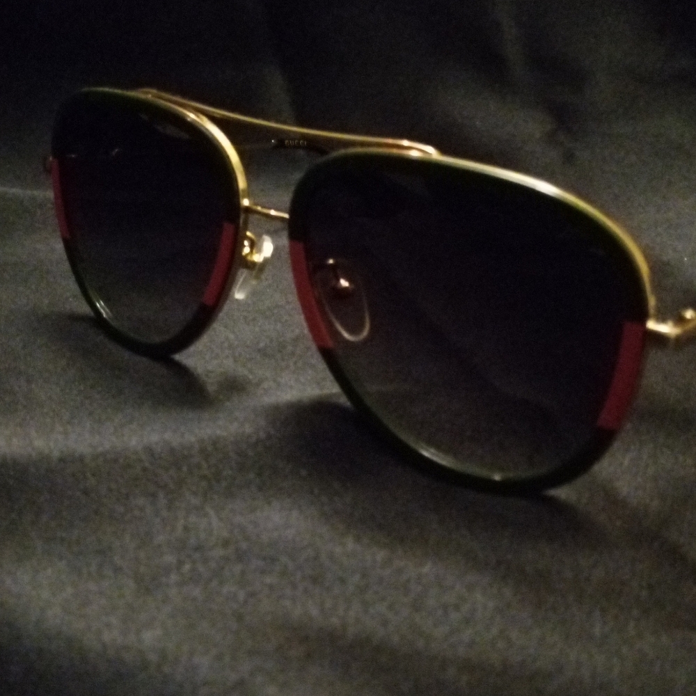Gucci GG0062S Aviator Sunglasses In Green And Red - Picture 9 of 9